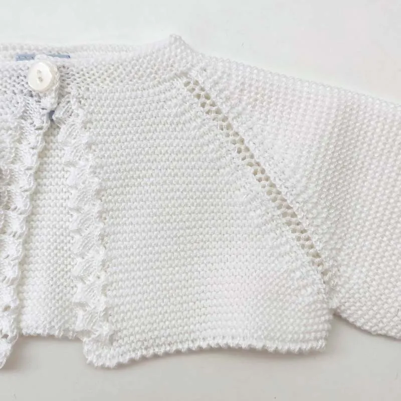 Chaqueta bebé caladita color blanco