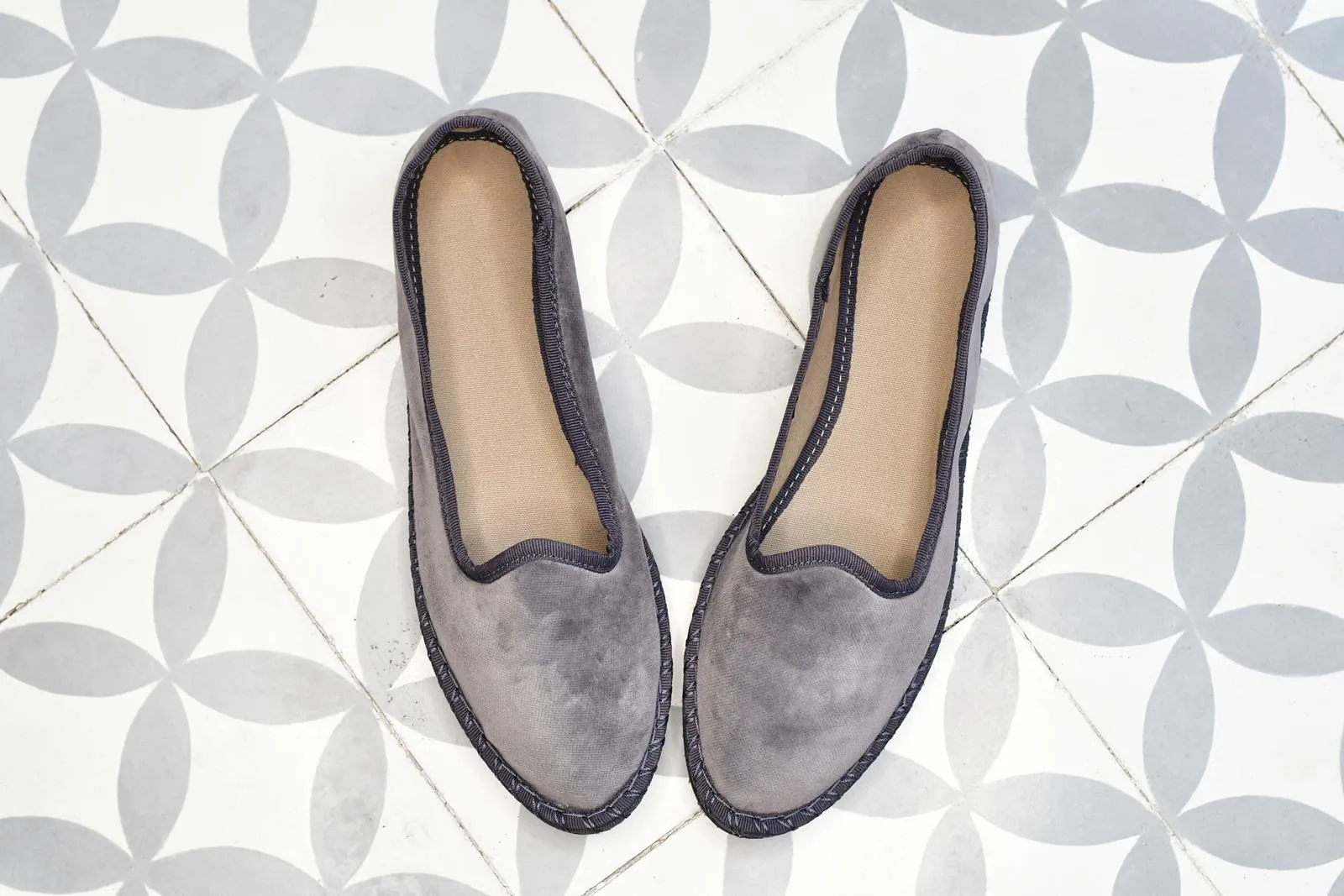 Slipper Terciopelo Gris Niquel